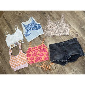 Hollister Kylie Shein S M crop sweaters and h&m cut off denim 10 black shorts